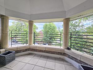 Photo 11- click for photo gallery